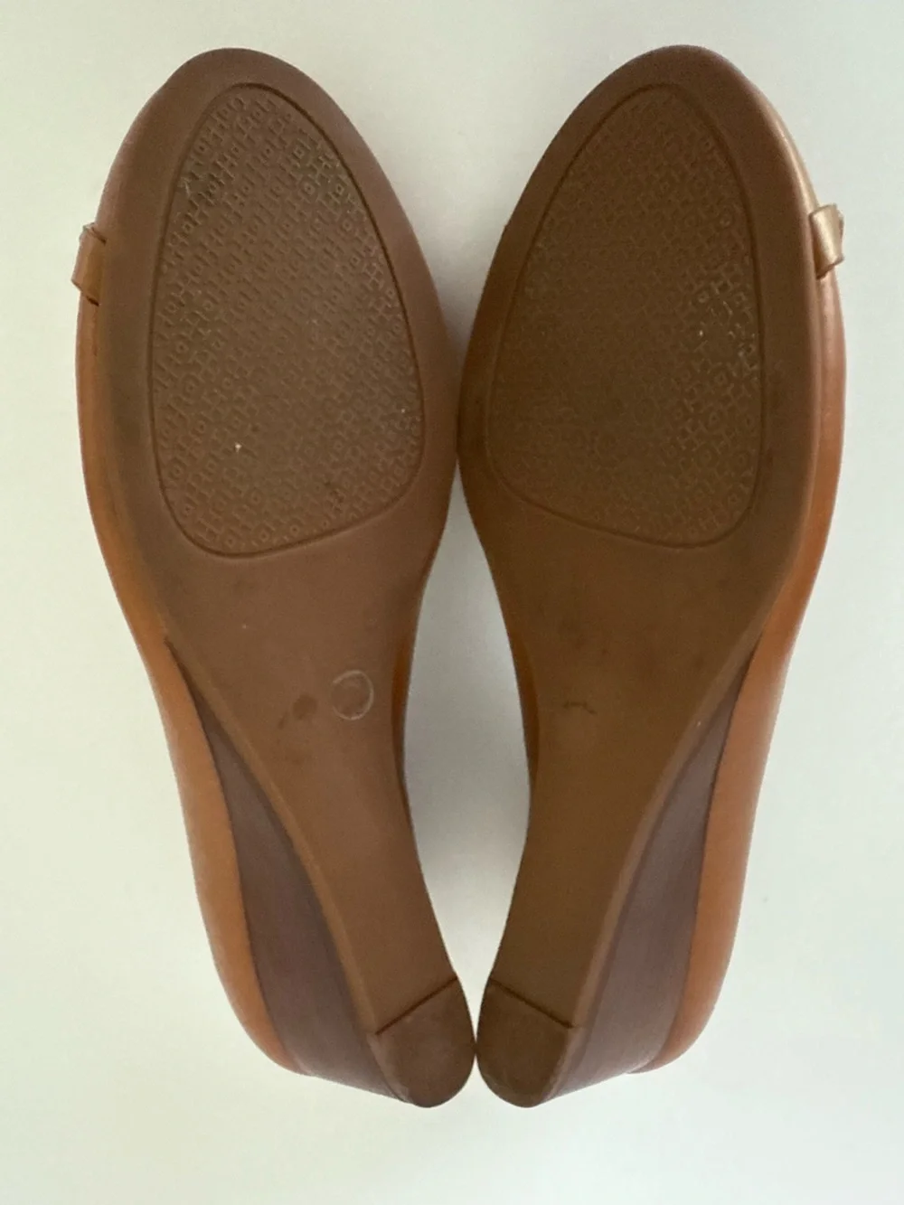 Tory Burch Logo Wedge Heel Shoes Pumps